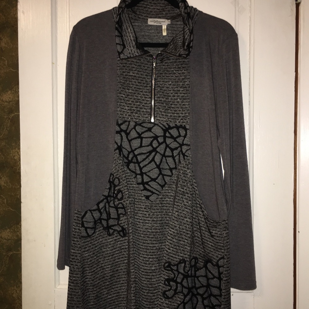 Dzhavael tunic
